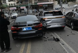 车被撞了对方全责怎么要车辆折旧费(车被撞了对方全责折旧费误工费怎么算)