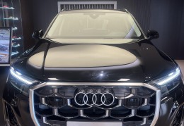 奥迪最新款q7(奥迪最新款q3视频)