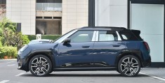 宝马新款出来旧款降价多少(宝马新款出来后老款就会停售吗)