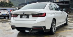 宝马电动车i3价格19.98万(宝马电动车i3价格1998万视频)