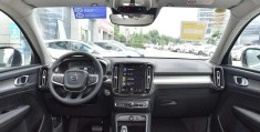 宝马x1价格和沃尔沃XC40对比(宝马x1与沃尔沃xc40哪个值得买)