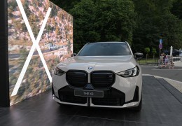 宝马3系2025新款(宝马3系2025新款白)