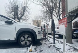 从长远看买电车还是油车(从长远看买电车还是油车使用化妆品泛红发热)