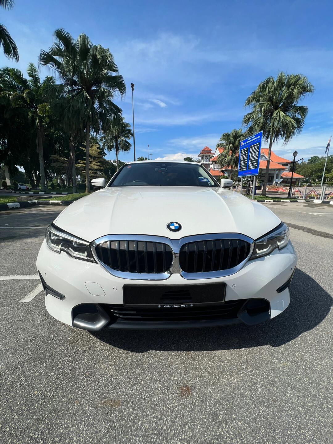 宝马车20万左右(女士宝马车20万左右)