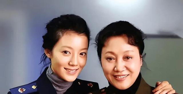 车晓母亲叫什么(车晓母亲叫什么名字来着)