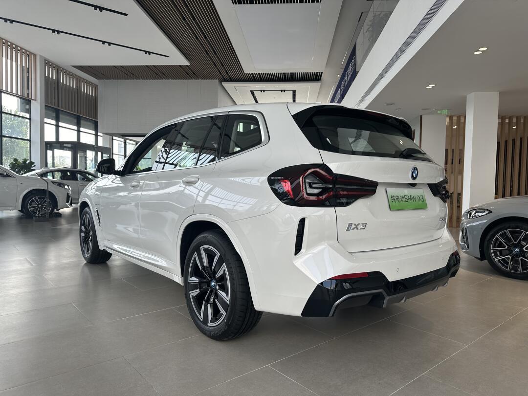 宝马电车20万左右(宝马新能源汽车价格表)