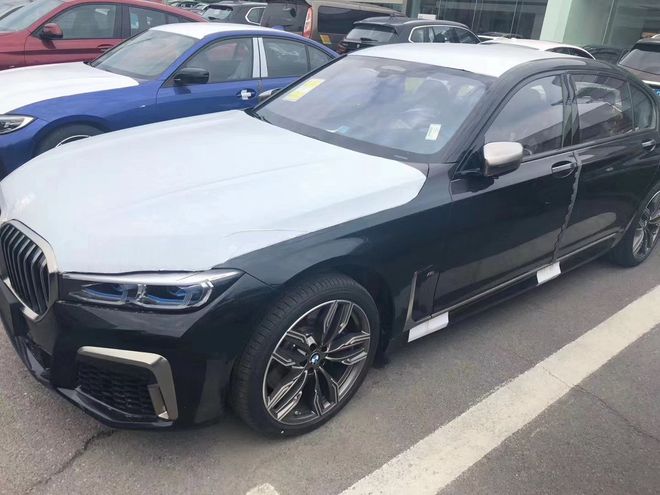 宝马私人订制汽车(宝马私人订制汽车价格)