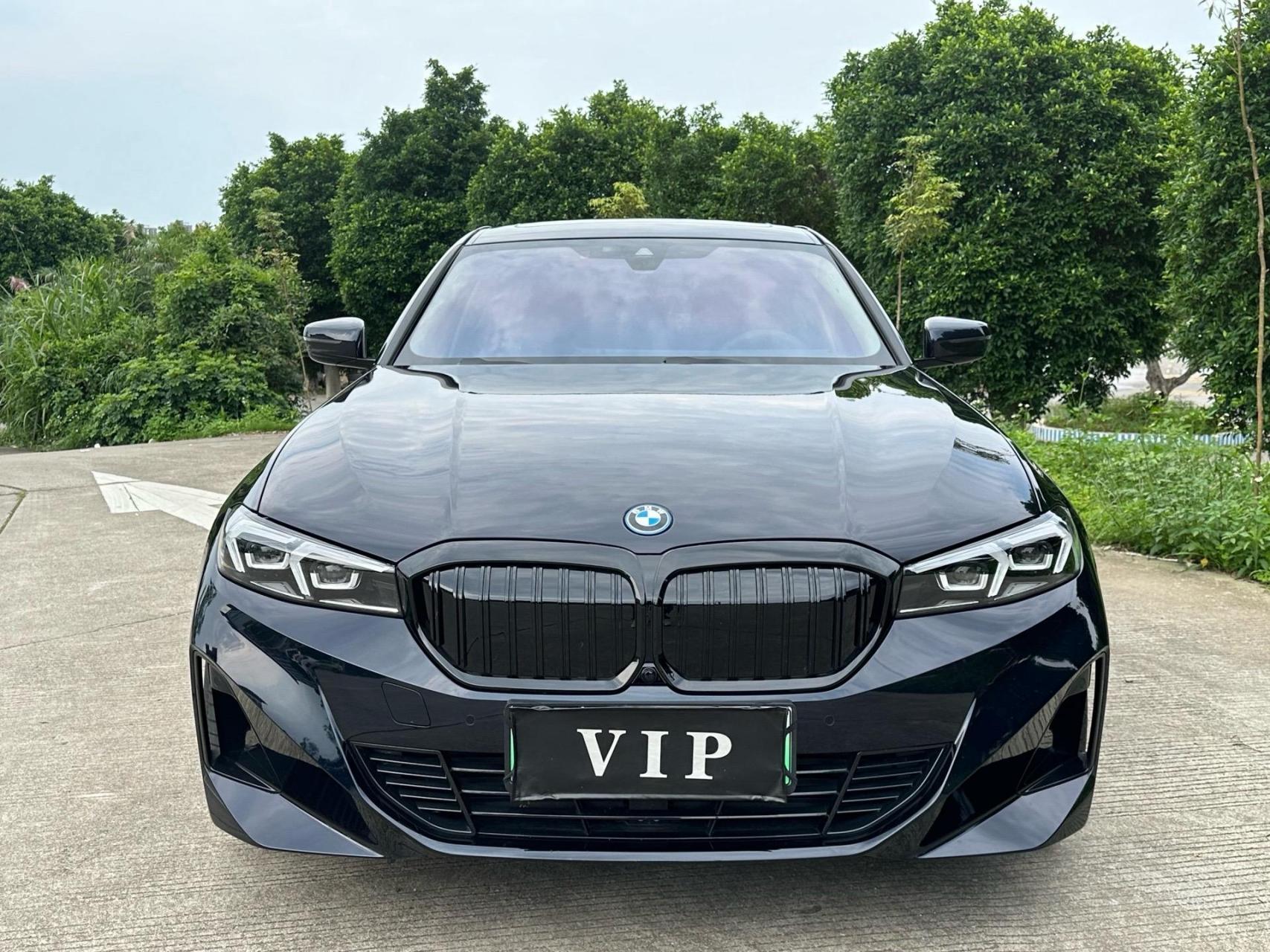 宝马电车i3报价及图片(宝马i3纯电动车2020款)