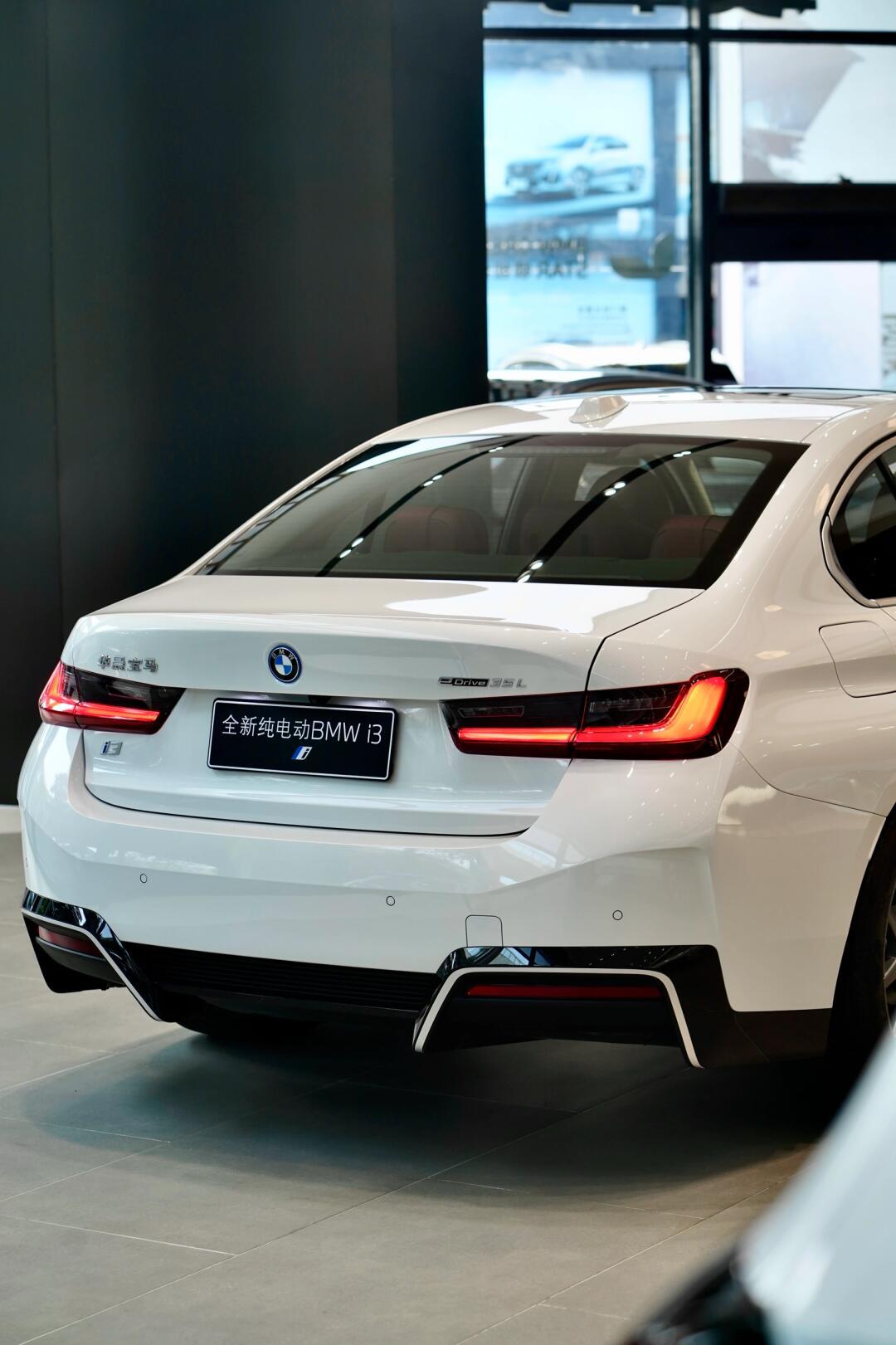 宝马i3纯电动车价格suv(宝马i3纯电动车价格首付多少)